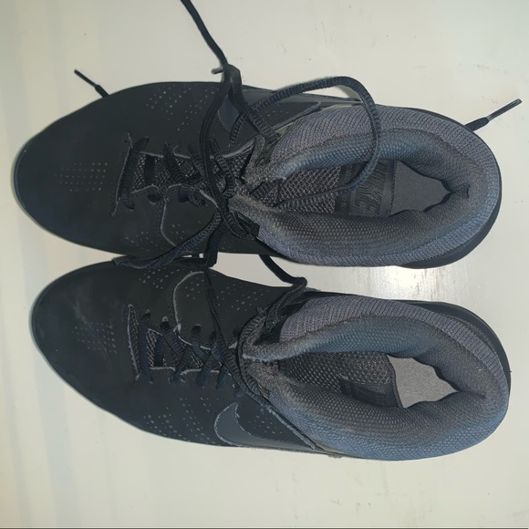 Black Nike Basketball shoes. used. - Picture 1 of 4